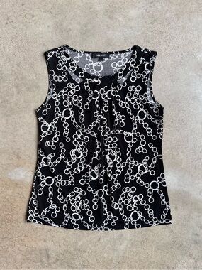 Nine West Chain Print Cutout Sleeveless Top